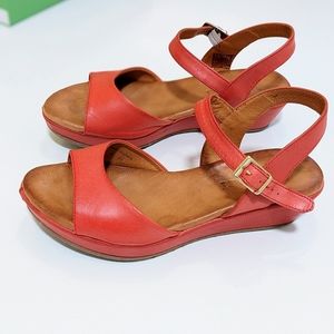 Sesto Meucci Size 5 Women Becka Red Cera Leather Wedge Sandal.